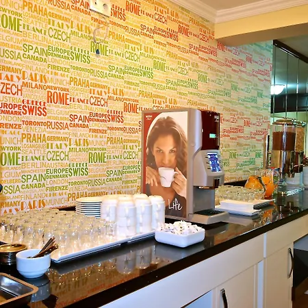 فندق مدحت 3*